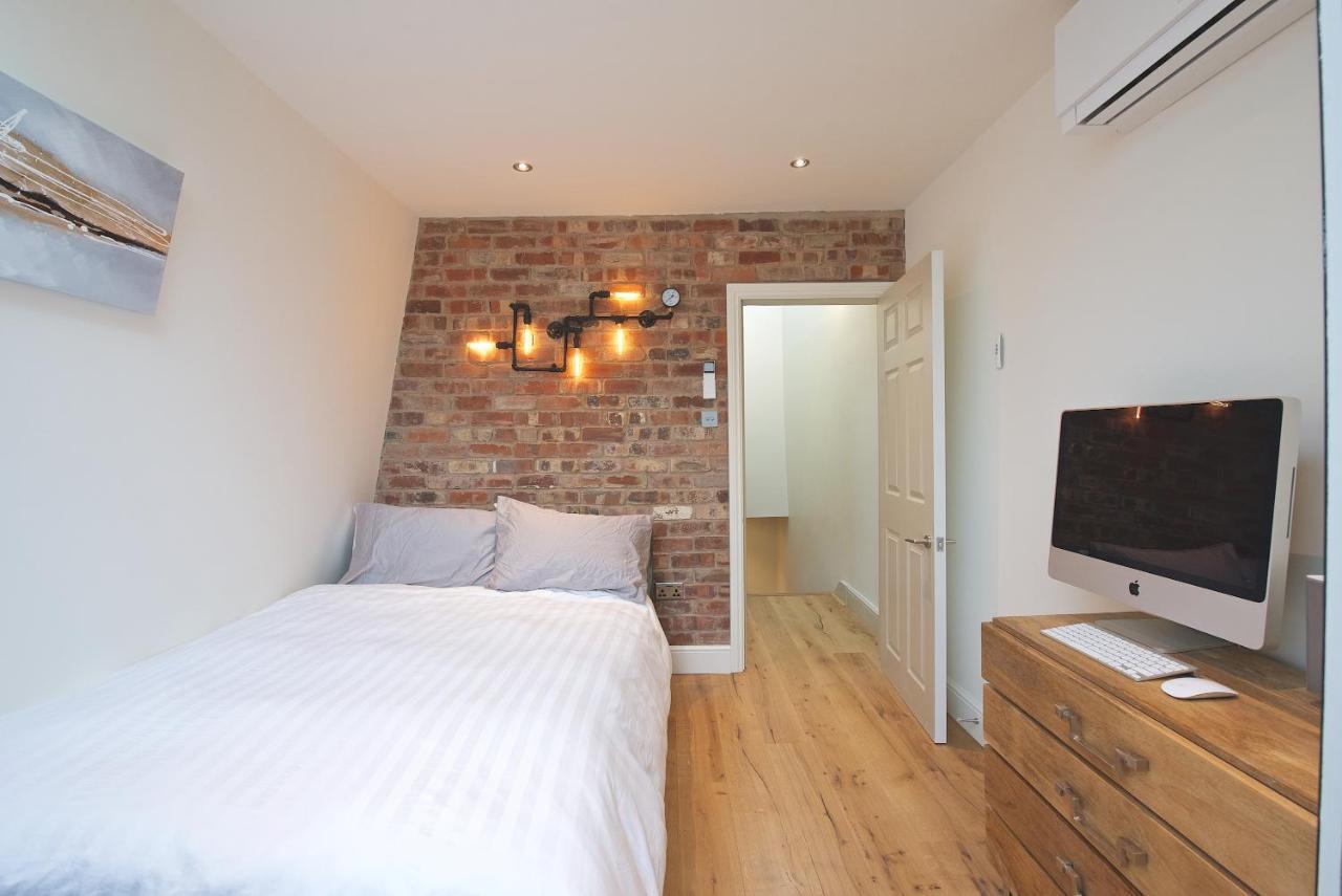 Modern Bedroom In London !! Ngoại thất bức ảnh
