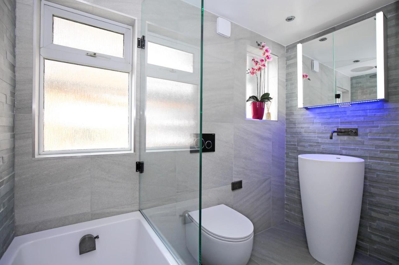Modern Bedroom In London !! Ngoại thất bức ảnh