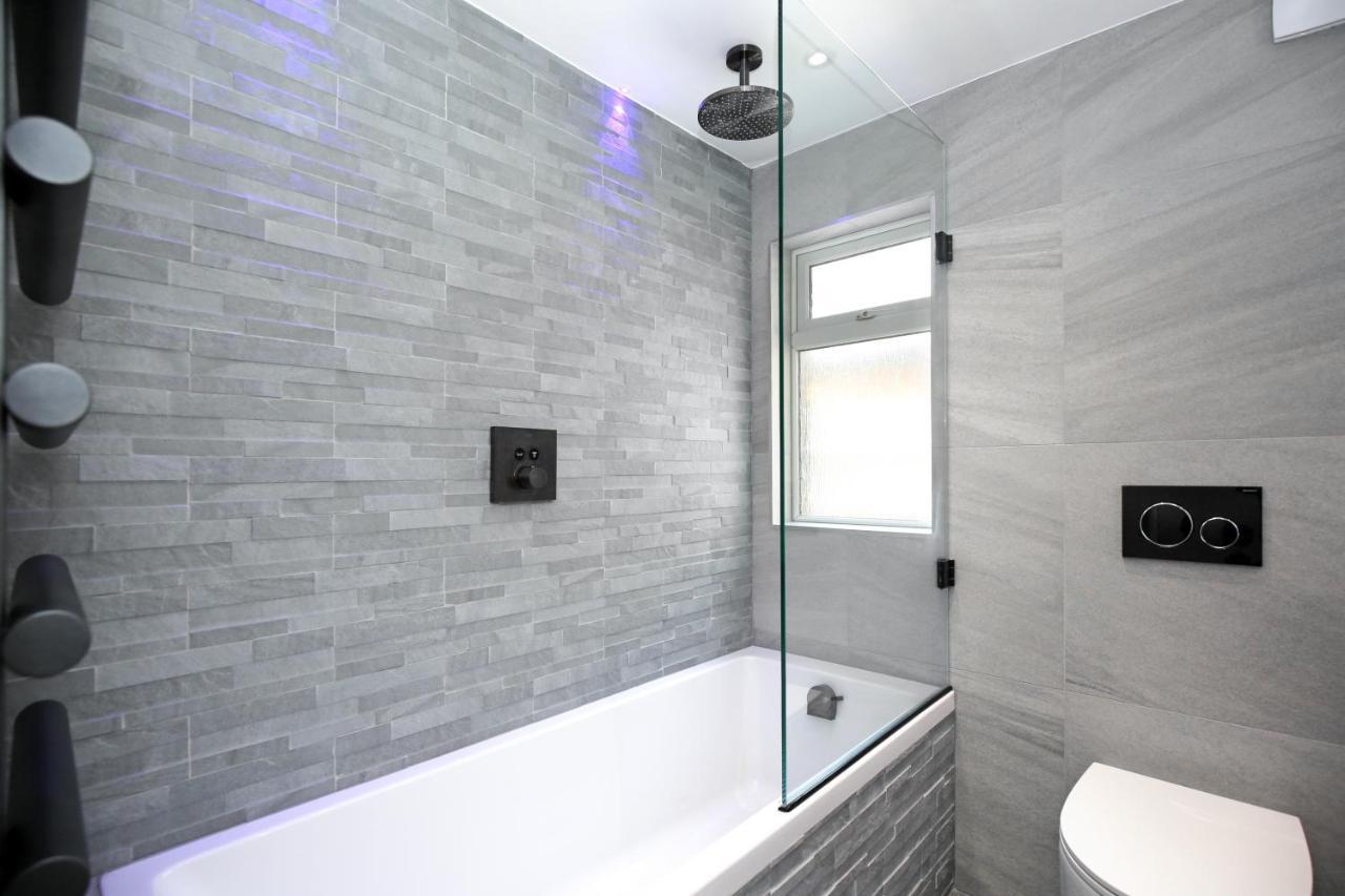 Modern Bedroom In London !! Ngoại thất bức ảnh