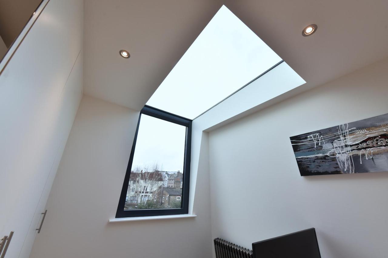 Modern Bedroom In London !! Ngoại thất bức ảnh