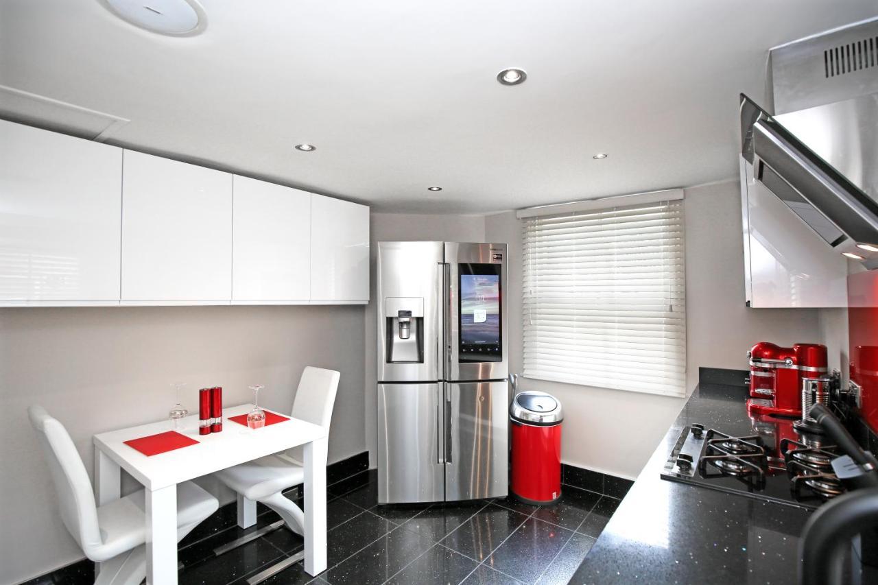 Modern Bedroom In London !! Ngoại thất bức ảnh