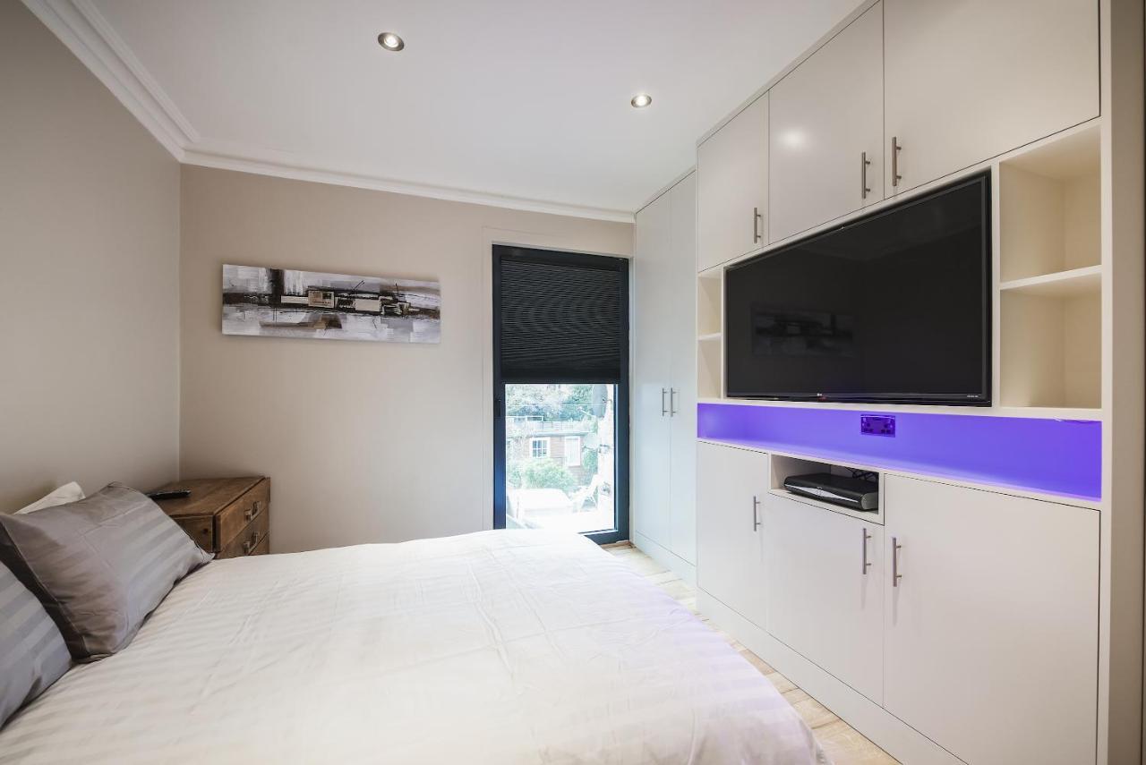 Modern Bedroom In London !! Ngoại thất bức ảnh